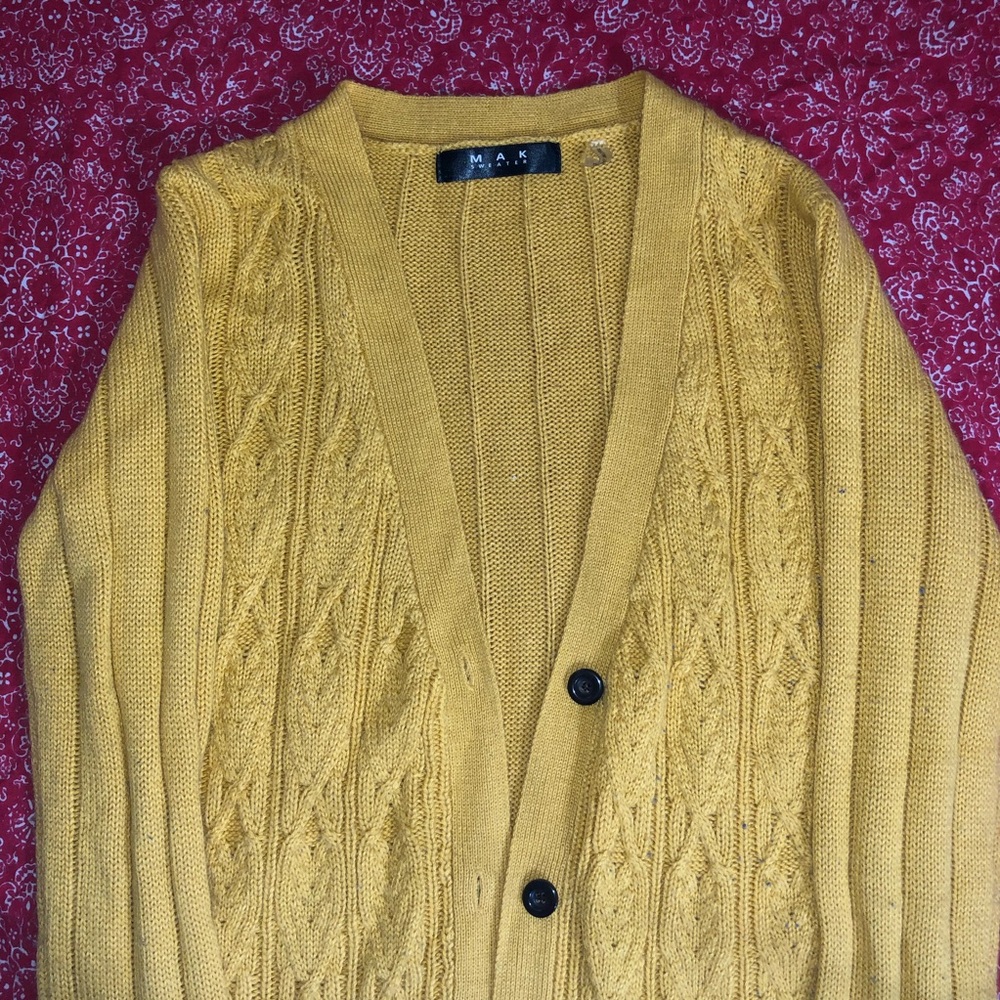 YELLOW CARDIGAN